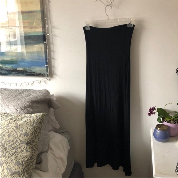 Black Strapless Maxi Dress by Stem - Picture 2 of 4